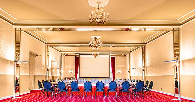 Urlaub im Schlosshotel im Schwarzwald, Urlaub zwischen Offenburg, Freudenstadt, Villingen-Schwenningen und Freiburg im Breisgau